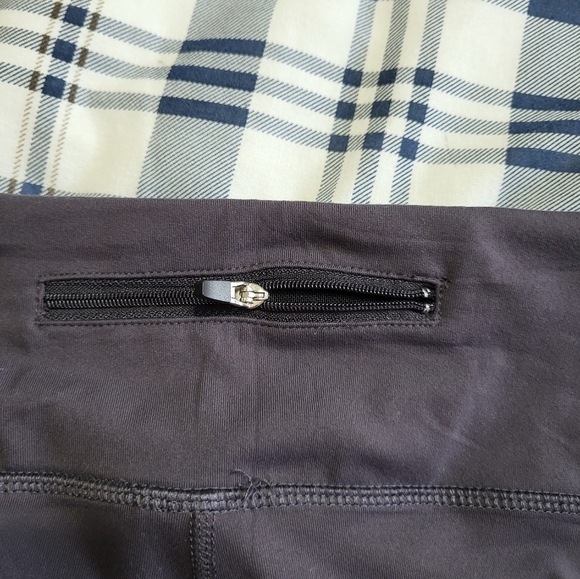 Champion Leggings Size medium (28) - Picture 4 of 4